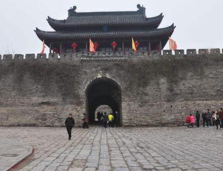 古代城墙到底是用什么做的 为何历经百年依旧屹立不倒呢