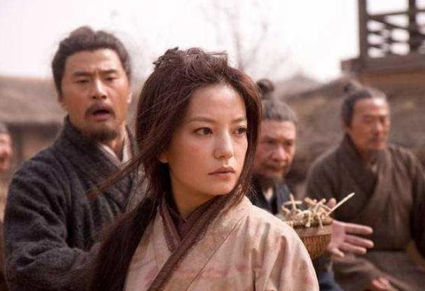 花木兰女扮男装12年，真的没人发现吗